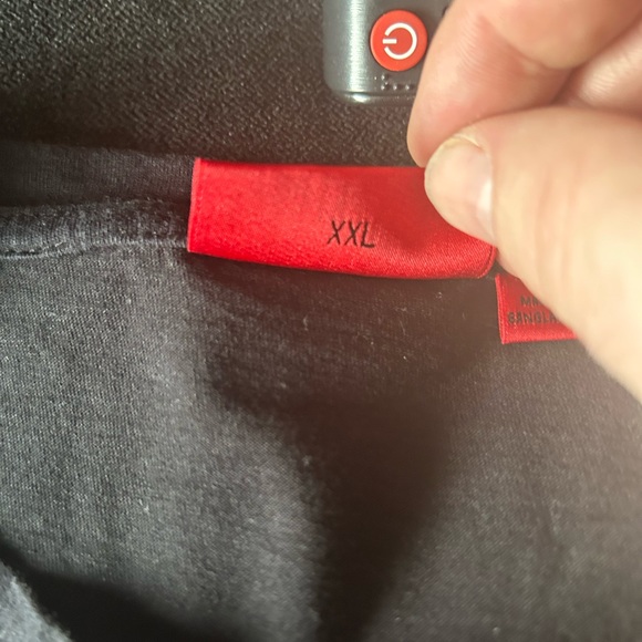 HUGO BOSS Shirts never been Warren sizes are XL XXL - Picture 7 of 7